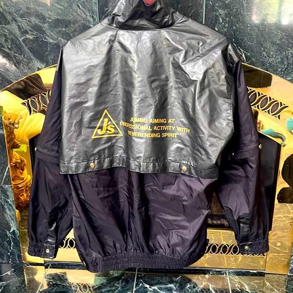 Black windbreaker water resistant jacket size LL from Japan - Picture 2 of 7